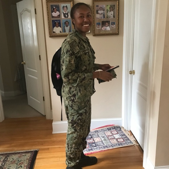 Meet your Posher, Jessica - Picture 2 of 4